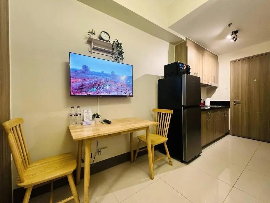 1Br Unit Condotel W Balcony Fame Residences -Fm27 Manila 0*,  Philippines